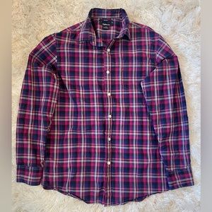 Men’s casual button down Claiborne shirt